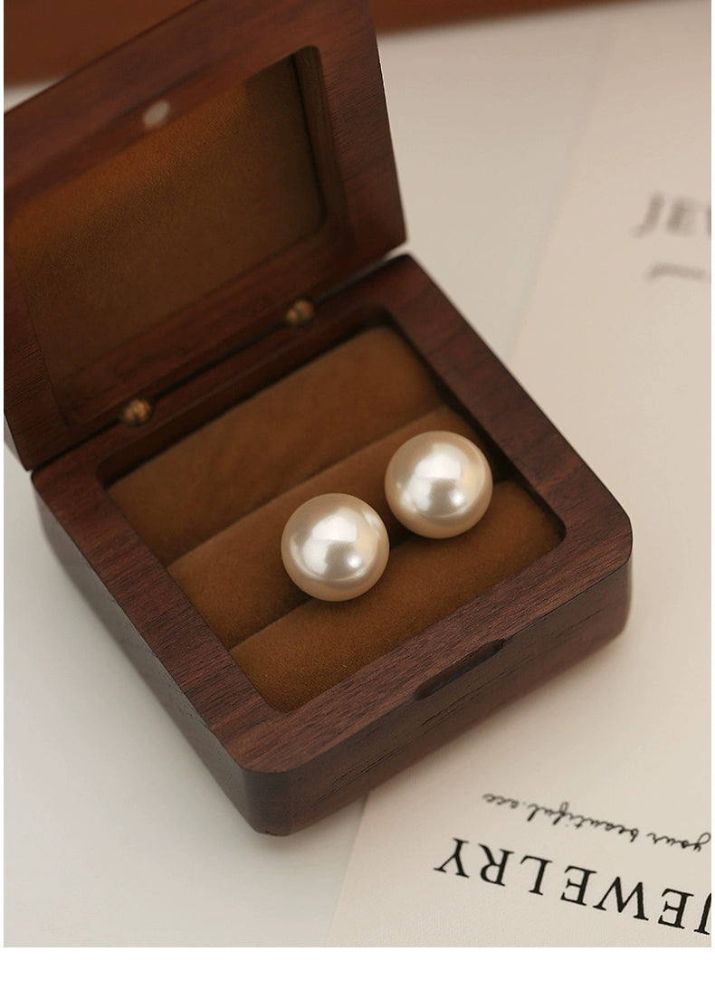 Women's Dignified Ear Clips Large Pearl Best Selling Silver Needle