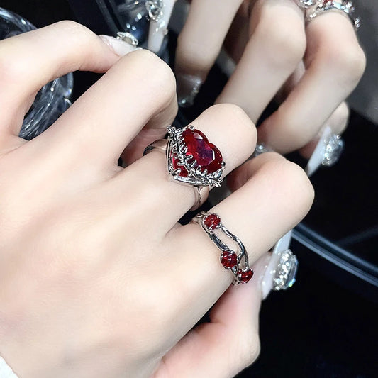 Crimson Rebel Heart Ring – Vintage Punk Grunge Y2K Aesthetic