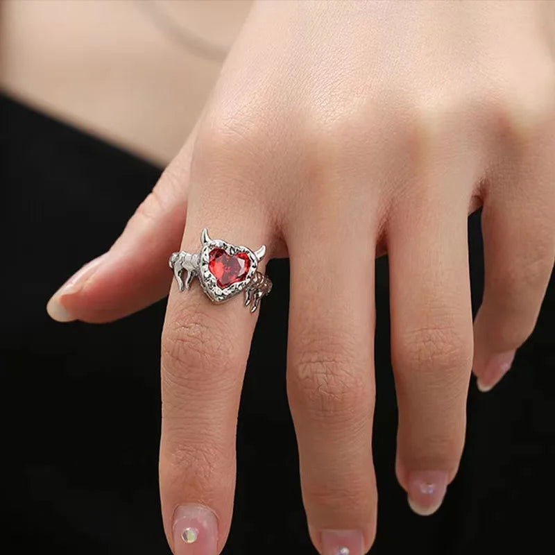 Crimson Rebel Heart Ring – Vintage Punk Grunge Y2K Aesthetic