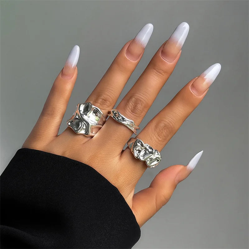 Moonlit Ripple Vintage Ring Set