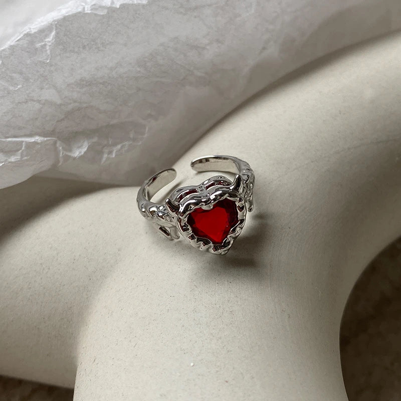 Crimson Rebel Heart Ring – Vintage Punk Grunge Y2K Aesthetic